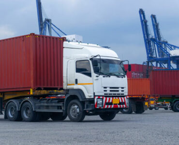 Freight Solutions expert affrètement routier entrepôt de marchandises